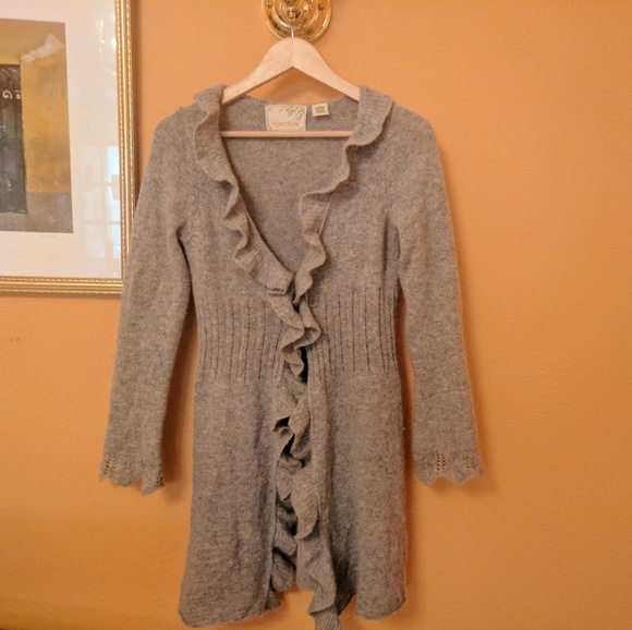 Adorable Athropologie Ruffle Lambs Wool Cardigan - Picture 4 of 7